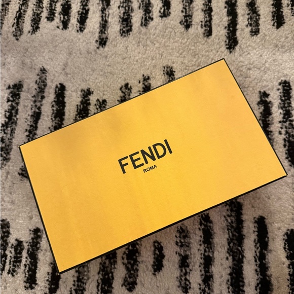 Fendi Box - Picture 2 of 6